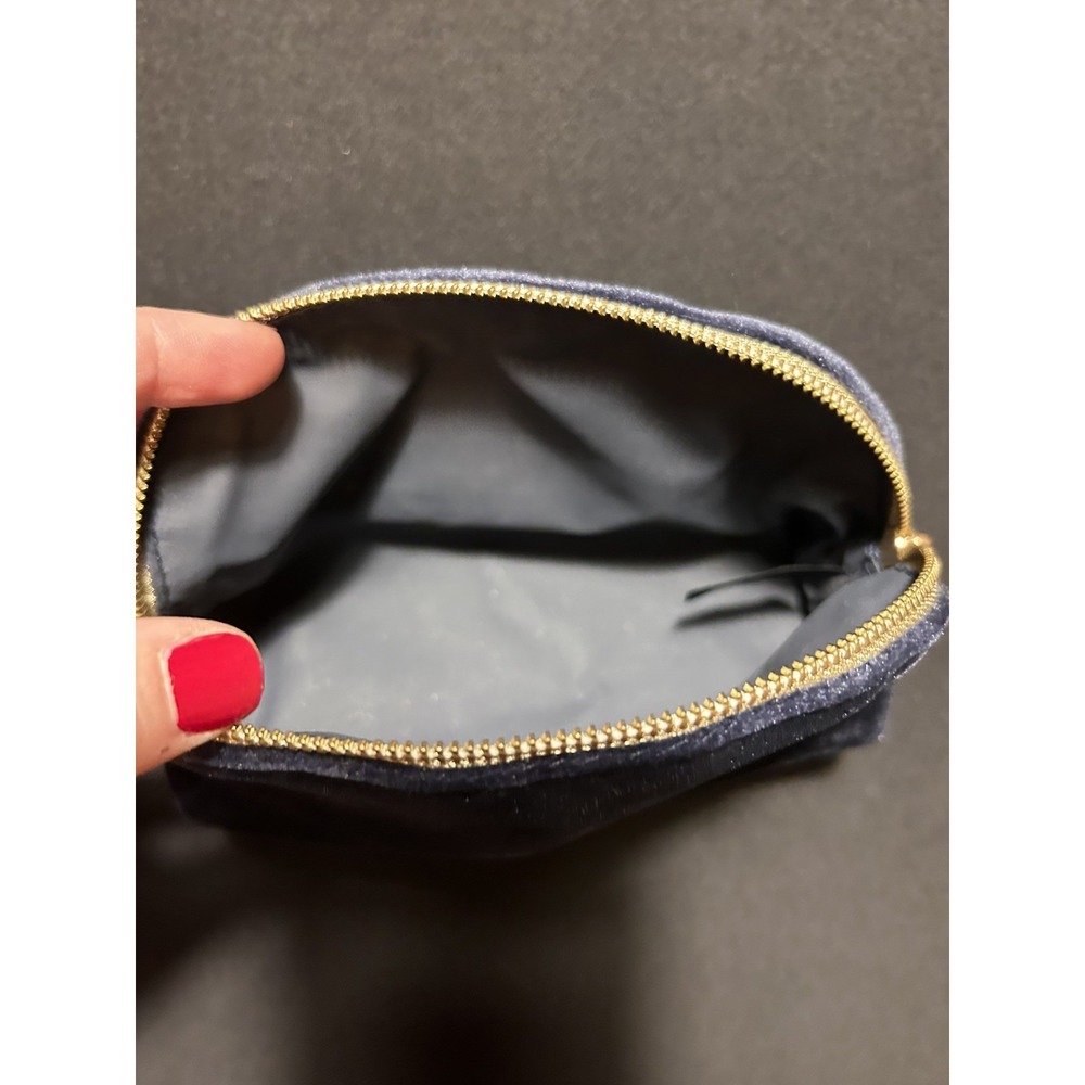 DIOR Beauty CD Logo Elegant Navy Blue Velvet Clutch Cosmetic Bag Makeup Pouch - Picture 7 of 7